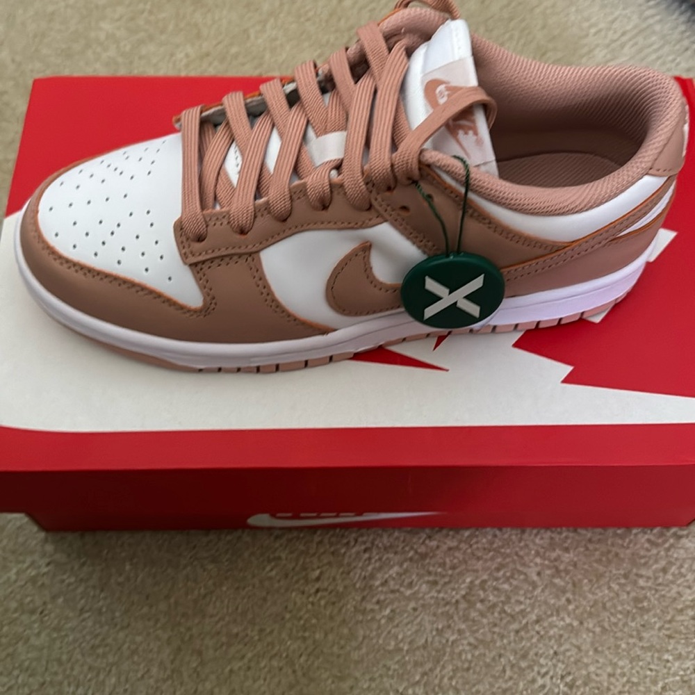 Women’s Nike dunk